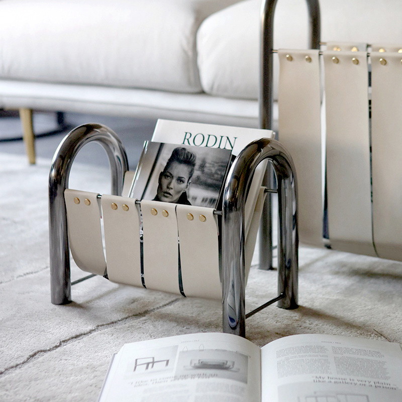 Lekki luksus, metalowo-skórzan – Lighting And Decor Magazine recenzja i cena