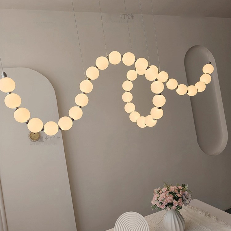 Prosty, nowoczesny wystrój dom – Unique Lighting Decor recenzja i cena